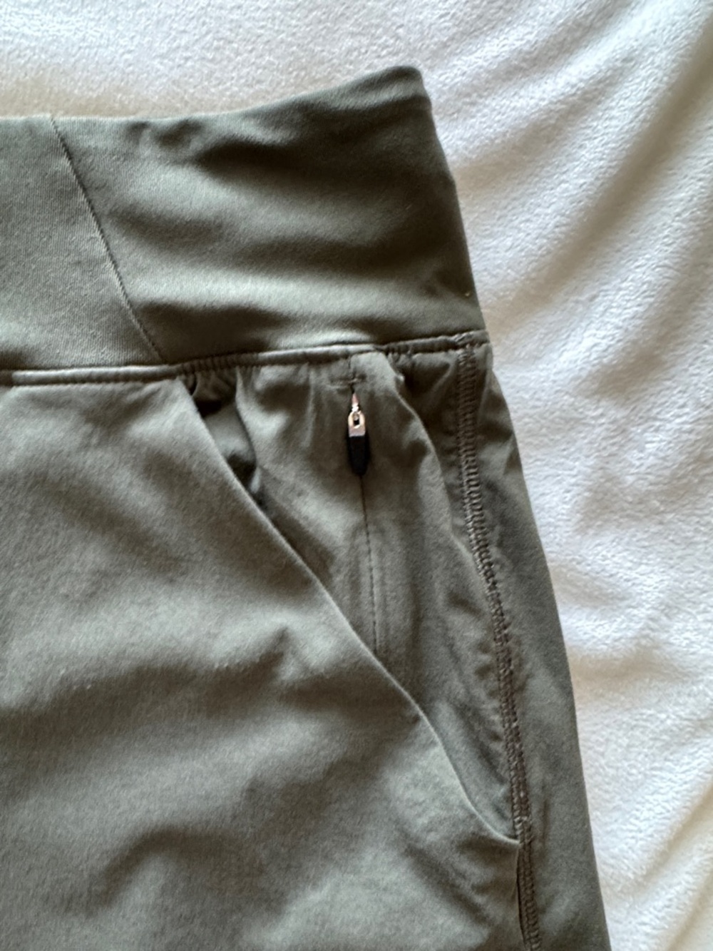 Prana shorts - Picture 5 of 10